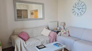 A seating area at La casetta del nonno