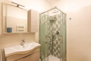 A bathroom at Italianflat - Vittoria Suite