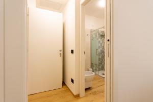 A bathroom at Italianflat - Vittoria Suite