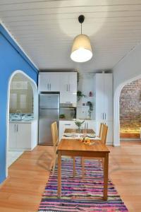 Gallery image of Renovated apartment in Taksim in Istanbul