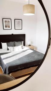 Posteľ alebo postele v izbe v ubytovaní Ina's apartments
