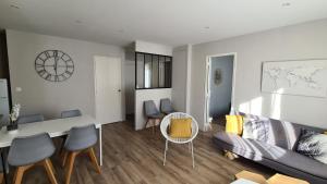 Appartement moderne de 54 m, 2 chambresにあるシーティングエリア