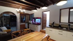 A cozinha ou cozinha compacta de Casa Isabel 2