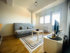 TV a/nebo společenská místnost v ubytování Apartman Nikol