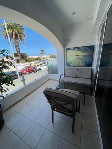 Posedenie v ubytovaní Apartment A/c - Fibra - SmartTv - modern
