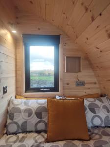Postel nebo postele na pokoji v ubytování Haven Pod Easkey
