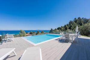Fotografia z galérie ubytovania Greek Pride Sea View Villa Kriopigi 1 v destinácii Kriopigi