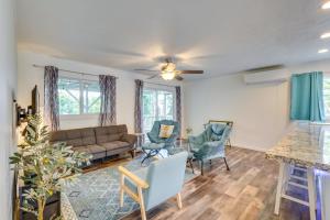 Φωτογραφία από το άλμπουμ του 2 Mi to Town and Beach! Lovely Kailua-Kona Home σε Kailua-Kona