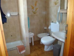 Ένα μπάνιο στο Hotel Alpe Fleurie