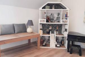 Knihovna v apartmánu