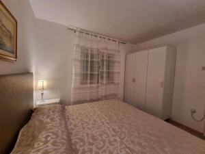 Fotografia z galérie ubytovania Apartment Mavarstica 8439a v Trogiri