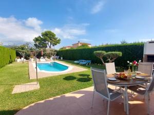 Fotografia z galérie ubytovania Casa Vaixell - Villa renovada con piscina privada y solarium cerca de la playa en L'Ametlla de Mar - ES-221-4 v destinácii L'Ametlla de Mar