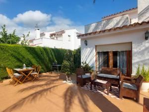 Fotografia z galérie ubytovania Casa Vaixell - Villa renovada con piscina privada y solarium cerca de la playa en L'Ametlla de Mar - ES-221-4 v destinácii L'Ametlla de Mar + 17 fotografií