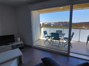 Fotografia z galérie ubytovania Appartement T3 Neuf avec Terrasse Sud, Parking, à Proximité Plage et Commerces à Sète - FR-1-472-185 v destinácii Sète