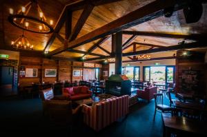 Posezení v ubytování The Park Hotel Ruapehu