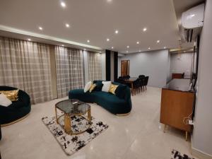 Kép Luxury Duplexe in Beverly Hills szállásáról Sheikh Zayed városában a galériában