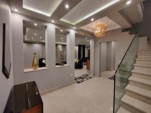 Kép Luxury Duplexe in Beverly Hills szállásáról Sheikh Zayed városában a galériában