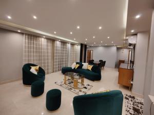 Kép Luxury Duplexe in Beverly Hills szállásáról Sheikh Zayed városában a galériában