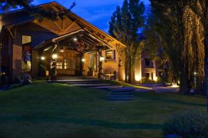 Um jardim em Hotel Posada Los Alamos