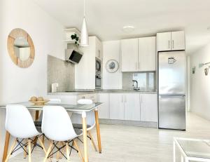 Kuchnia lub aneks kuchenny w obiekcie MIRAMAR BEACH CALETA DE VÉLEZ MÁLAGA