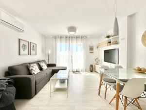Część wypoczynkowa w obiekcie MIRAMAR BEACH CALETA DE VÉLEZ MÁLAGA