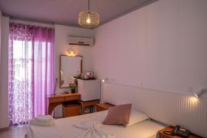 Гостиная зона в Sea Breeze Hotel