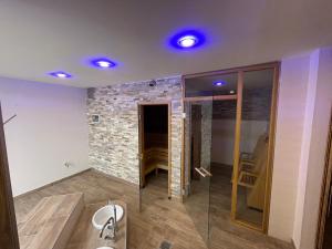 Koupelna v ubytování Nordic Avantage Hotel
