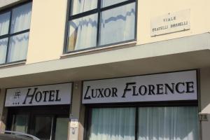 Certifikát, hodnocení, plakát nebo jiný dokument vystavený v ubytování Hotel Luxor Florence