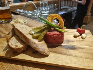 Cibo presso l'affittacamere o nelle vicinanze