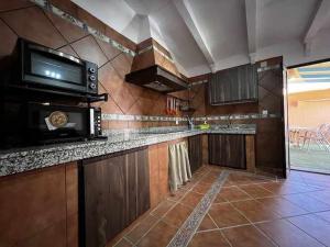 Kuchnia lub aneks kuchenny w obiekcie Casa diáfana para parejas muy cerca de la playa