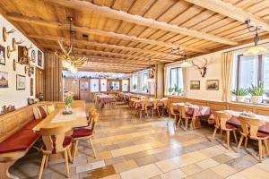 Restaurace v ubytování Gasthof Schneiderwirt, Kipfenberg OT Hirnstetten
