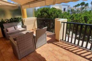 Balkón alebo terasa v ubytovaní Marbella beachfront apartment Romana Playa Elviria