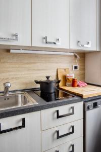 מטבח או מטבחון ב-C Studio - Design Bilo Suite -M3- 8 min dal Duomo