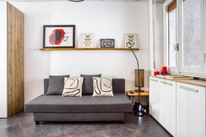 אזור ישיבה ב-C Studio - Design Bilo Suite -M3- 8 min dal Duomo