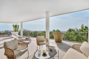 Balkon lub taras w obiekcie Stylish apartment with oceanview