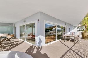 Balkon lub taras w obiekcie Stylish apartment with oceanview