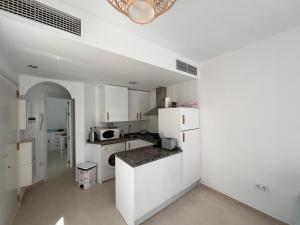 Kuchnia lub aneks kuchenny w obiekcie Casa Antonia con jacuzzi privado y solarium