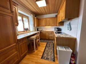Kuchyň nebo kuchyňský kout v ubytování Appartement Payr