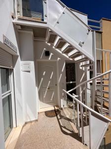 Budynek, w którym mieści się apartament