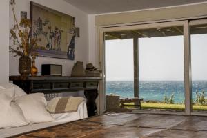 Fotografie z fotogalerie ubytování Beachfront best views villa in Punta Paloma, Tarifa v destinaci Tarifa