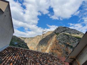 Nespecifikovaný výhled na hory nebo výhled na hory při pohledu z bed and breakfast