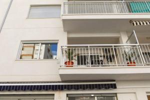 Balkón nebo terasa v ubytování Cozy apartment, very fresh at Playa de Gandia