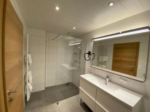 Kúpeľňa v ubytovaní Apartments Hohenberger Mallnitz - Mein Platz in den Bergen!