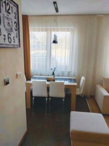 A seating area at Apartment Mountain view - Stará Lesná