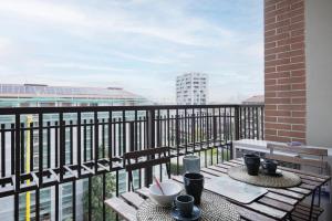 A balcony or terrace at Easylife - Accogliente dimora con balcone