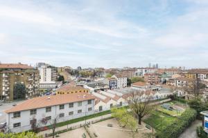 A general view of Milánó or a view of the city taken from Az apartmant