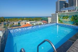 Hồ bơi trong/gần 7 Seven Sea Villa - 100m from the beach