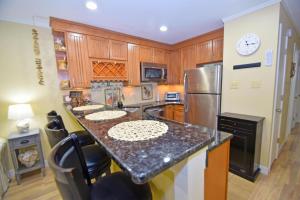 Φωτογραφία από το άλμπουμ του Orleans Court 224 condo στο Όσεαν Σίτι +4 φωτογραφίες