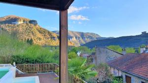 Nespecifikovaný výhled na hory nebo výhled na hory při pohledu z bed and breakfast