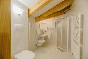 Kúpeľňa v ubytovaní Hotel Rosa Wellness & SPA